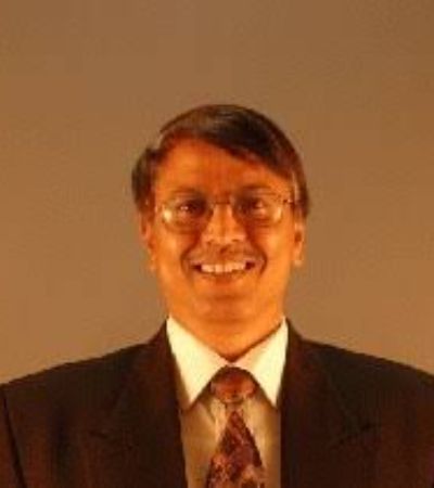 dr Sinukumar Bhaskaran orthopedic doctor at Paarasmani Hospital Pune, Hadpsar